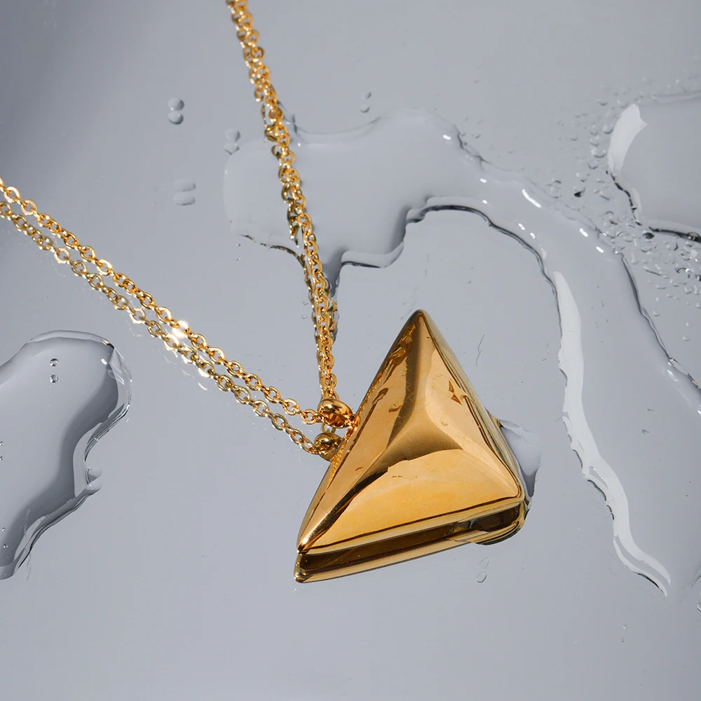 

J&D Design 18K Gold Plated Jewelry Stainless Steel Delicate Chain Big Geometric Triangle Pendant Necklace