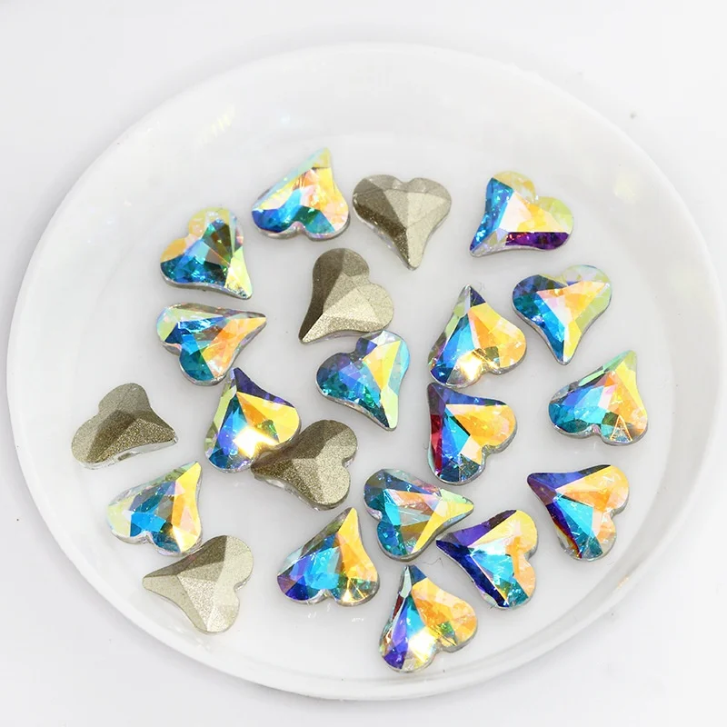 

Hot Selling Heart Shape Crystal Glass 3D Nail Art Stones Decoration DIY Manicure Colorful Nail Decorations