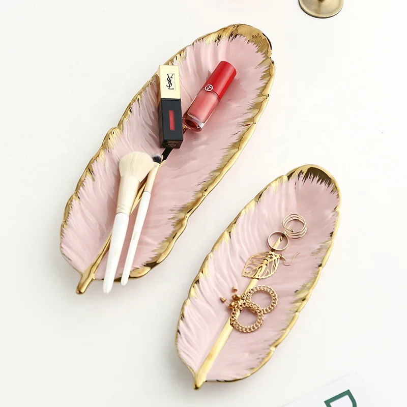 

2021 Hot Selling Nordic Banana Leaf Gold Plated Dessert Jewelry Storage Tray