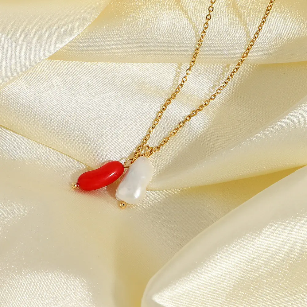 

Pearl Necklace European Women 18K Gold Plated Red Coral Necklace Stainless Steel Freshwater Pearl Pendant Necklace