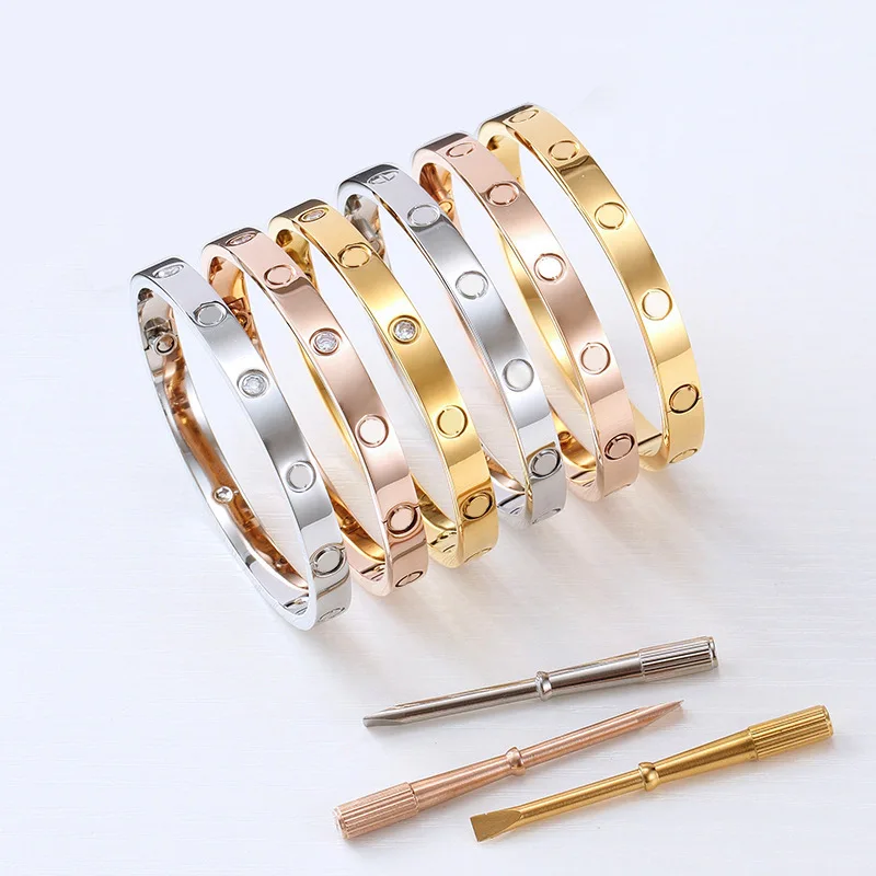 

European And American Fashion Stainless Steel Gold-plated Couple Bracelet Love Heart Bracelet Rose Gold With Screwdriver