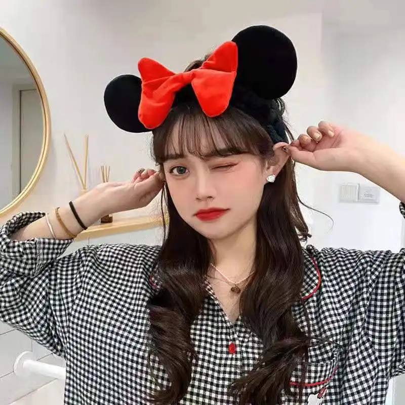 

Duck mouse headband women girls ladies new cartoon headband face mask wash velvet elastic hair bands