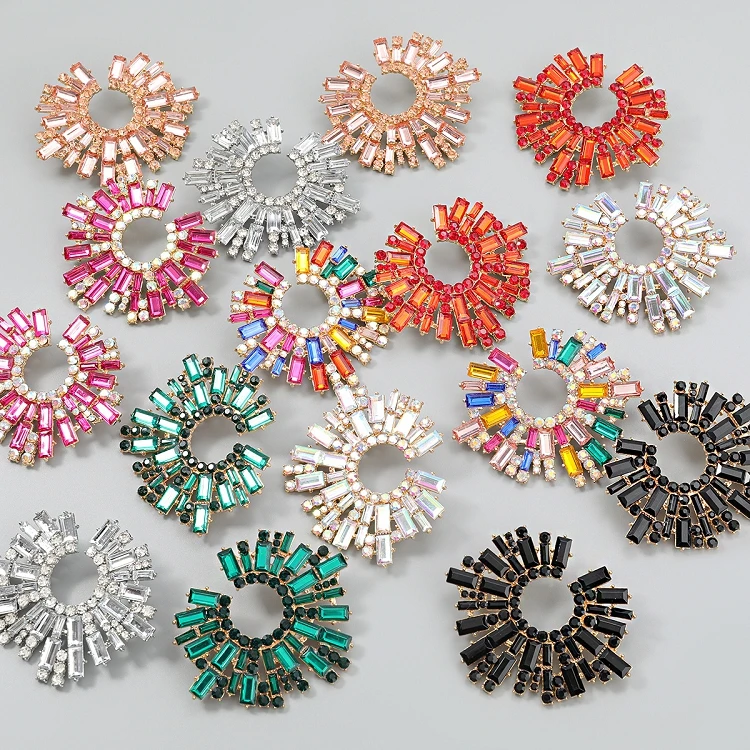 

G230 2021 Fashion Jewelry Exaggerated Big Shinny Rhinestone Sunflower Earrings Women Stud Earrings