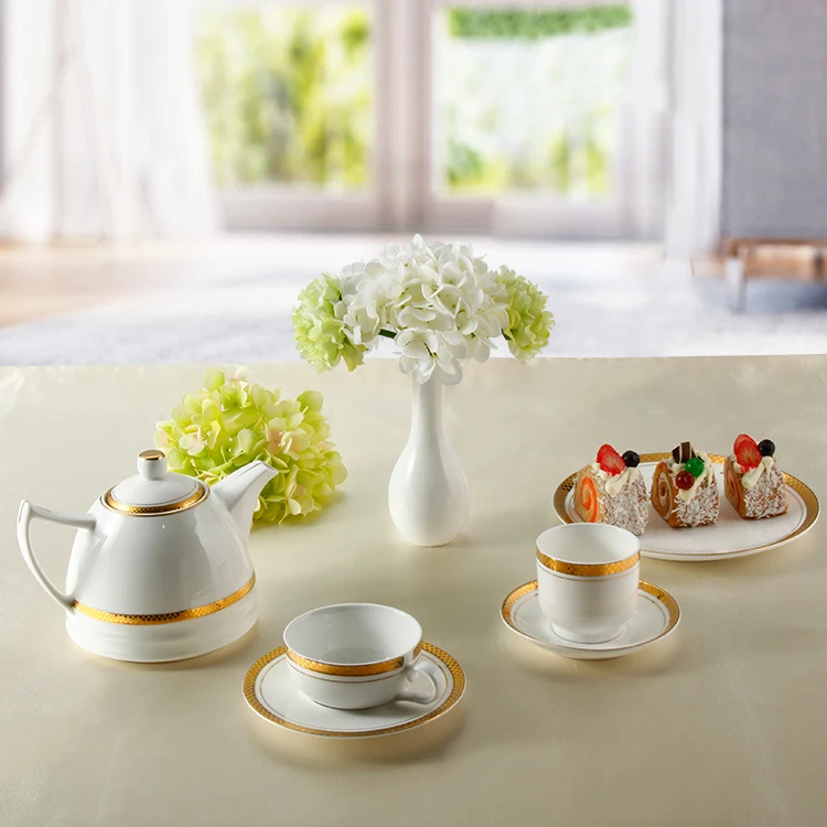 China Manufacture Arabian Ceramic Tea Cup Set Gold Rimmed Porcelain