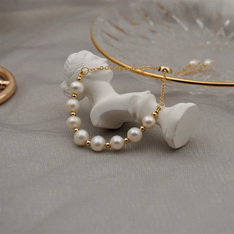 
Minimalist Design Natural Pearl Gold Bracelet Woman Fashion Personality Cuff Bracelet Jewelry 