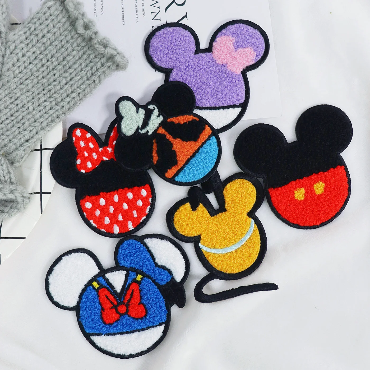 

2023 Hot Sell Custom Garment Clothing Bag Hat Accessories Hand Embroidered Iron on Patches