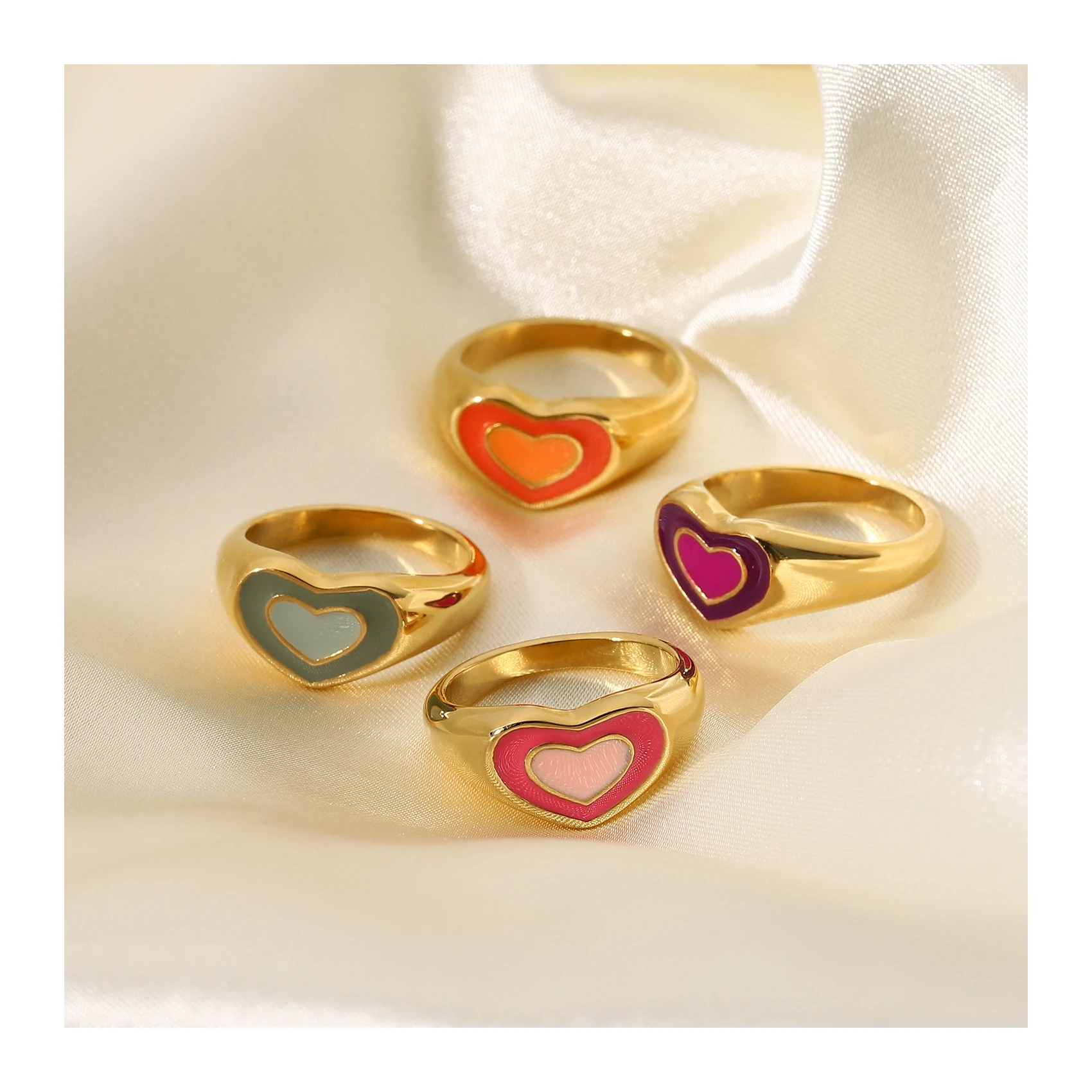 

Wholesale Retro Trend INS Style Metal Love Waterproof Jewelry Gold Titanium Steel Peach Heart Ring For Women, As the picture shows