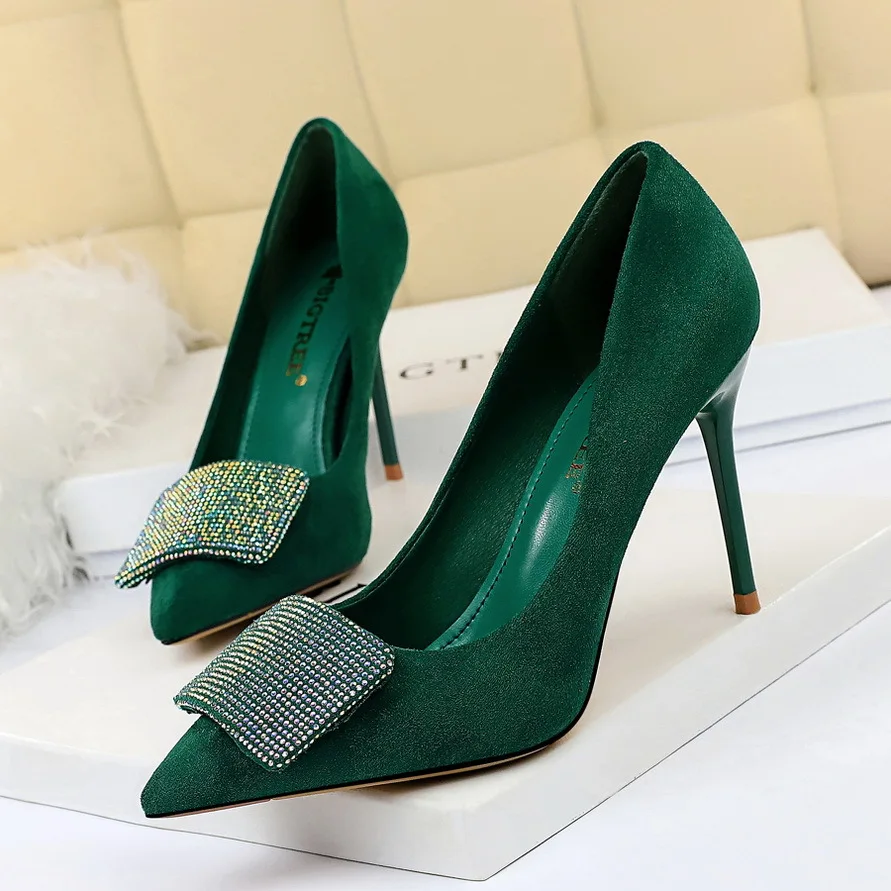 

EUR 34 to 43 Fashion Women Pumps Shoes Dress Rhinestone Flock Pointed Toe Thin Heels 9CM Wonen Pumps Fashion Office Shoes