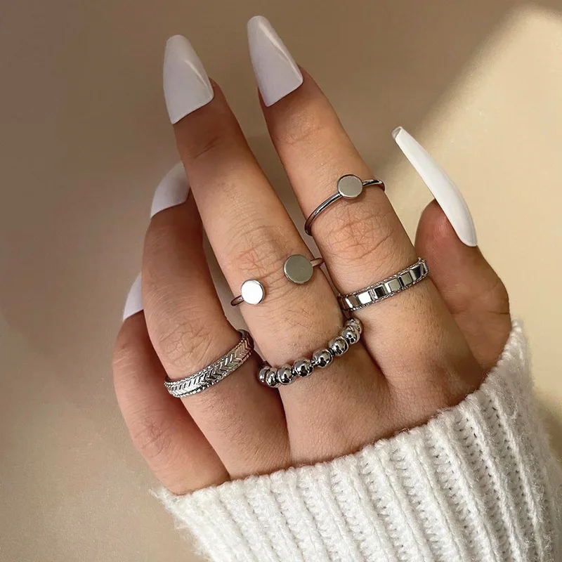 

5 Pcs/Set European American Cross Border Personalized Combination Ring Set Rotatable Bead Decompression Ring Fashion Joint Ring, Silver