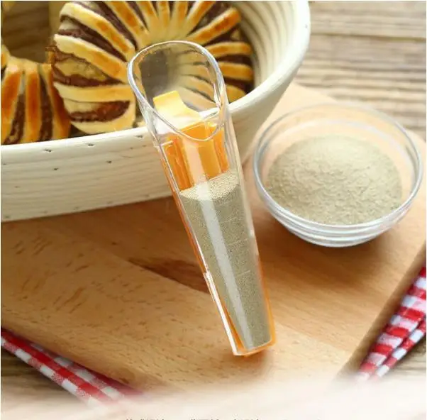 

1PC east Measuring Cup Plastic Dry Yeast Special Cup With Sealing Clip Meter For Bread Select Scales Measure Tool LB 130