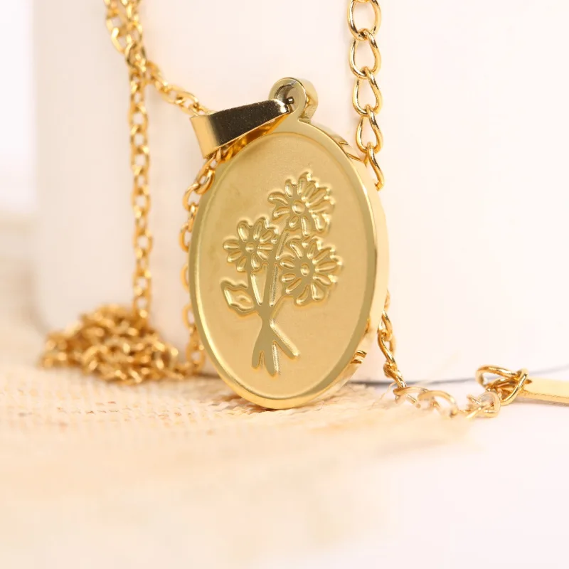 

Vintage Retro Daisies Bouquet Oval Disc Pendant Necklace Stainless Steel 18K Gold Plated Women Jewelry