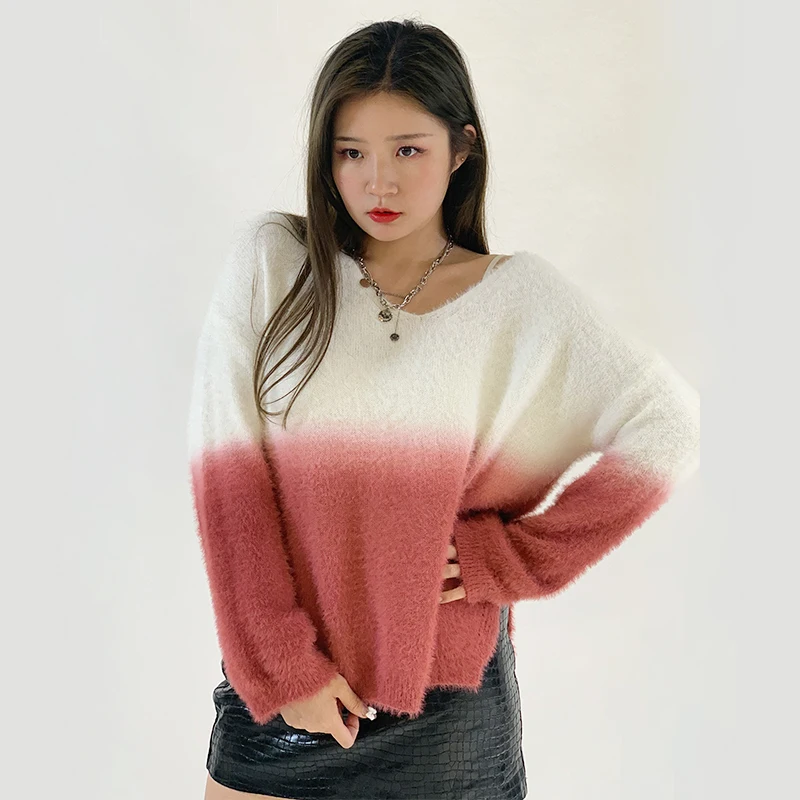 

Western Style Autumn Vogue Ladies Street Wear 35% Nylon Tops Gradient Colors V Neck Pullovers Sweater, As picture/ customized