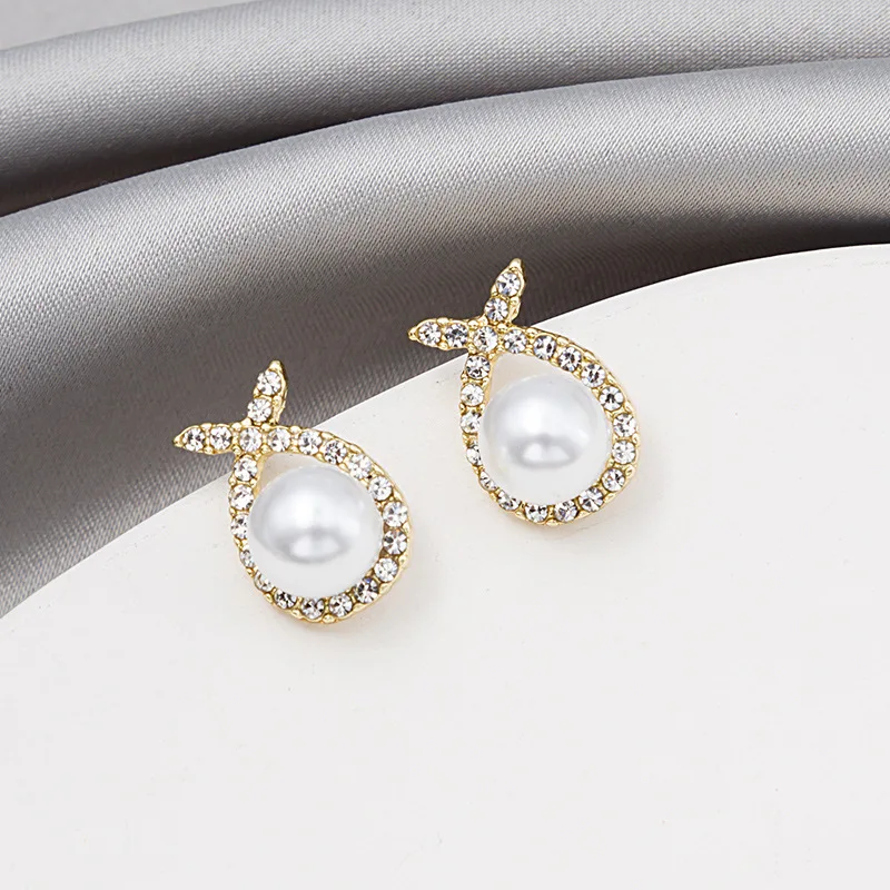 

fashion trendy pearl 14k gold stud earrings 2021