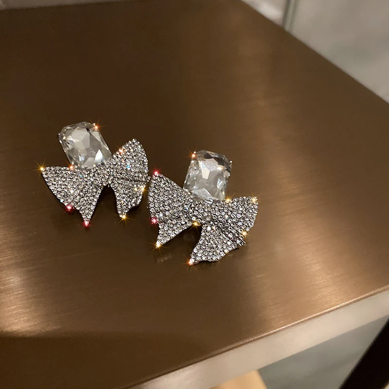 

trendy fashion women crystal stud earrings bulk