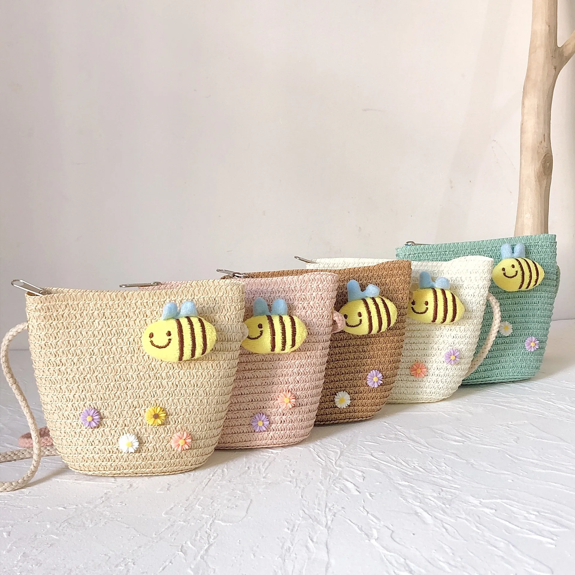 

Hot sale cheap summer straw shoulder bag for girl kids mini cute storage crossbody bag, As picture