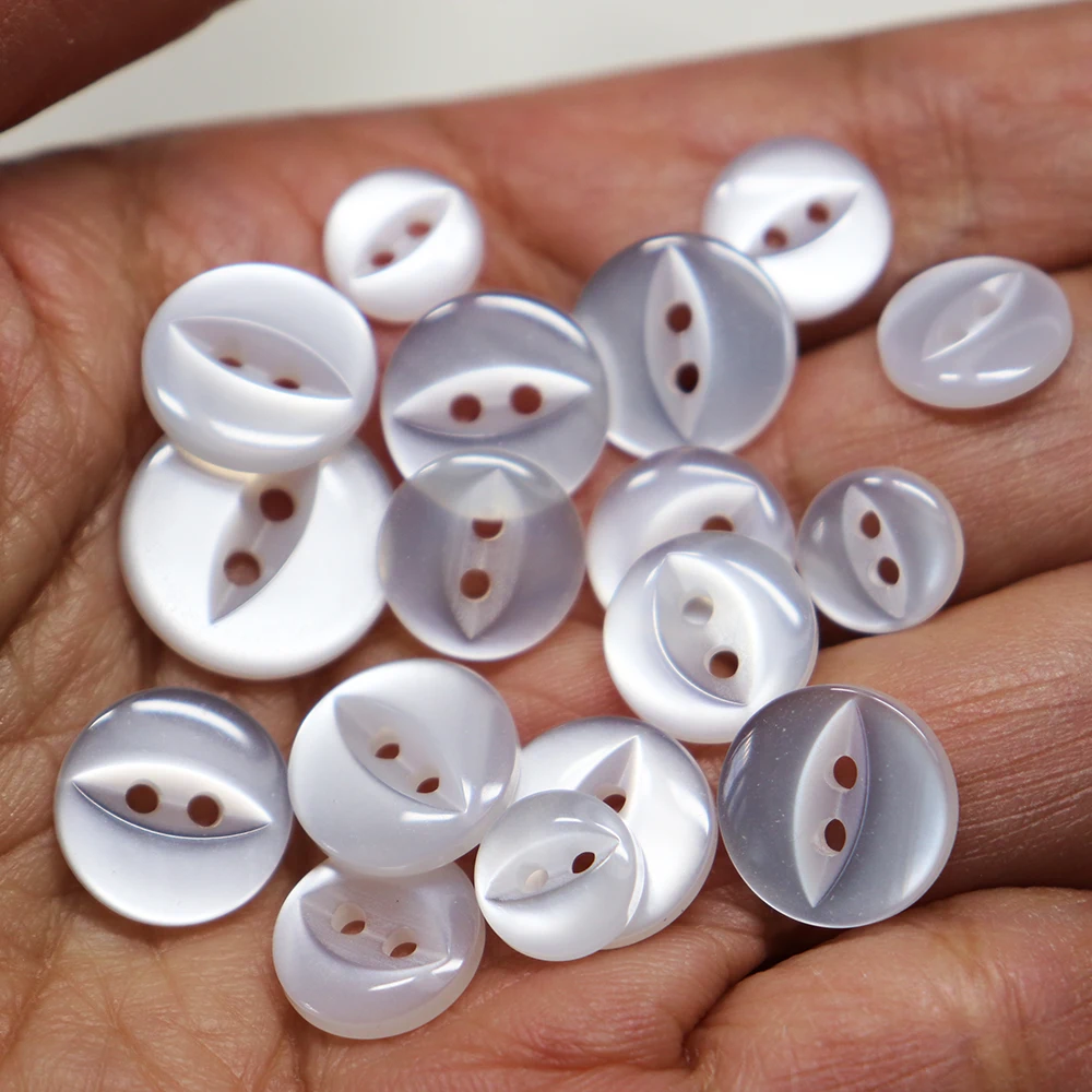 Factory Supply Fish Eye Pealescent Shirt Buttons for Men Women Basic High Quality Shirt Sweater Sewing Button 9mm -15mm 2 Holes