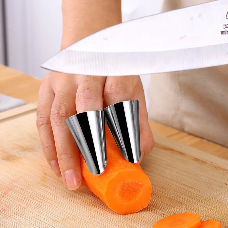 

Stainless Steel Kitchen Cutter Iron Nail Cover Safe Chop Cut Tool Practical Finger Protector, Silver