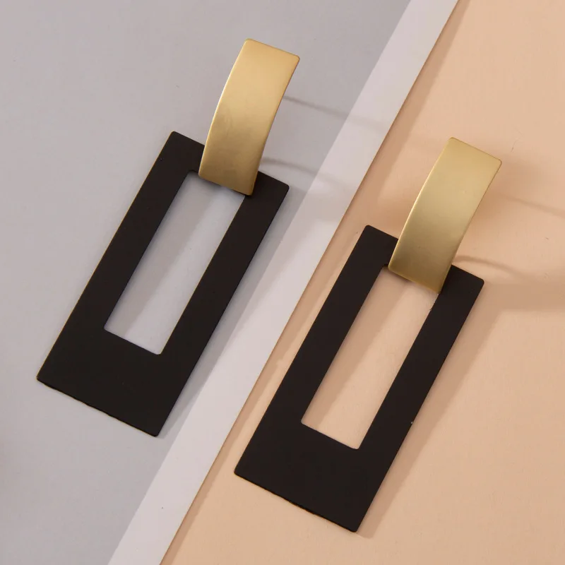

2021 New Ins Style Simple Geometric Ladies Jewelry European And American Retro Hollow Rectangular Earrings, As picture