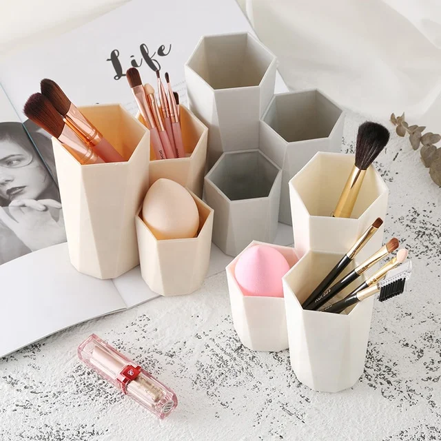 

Professional Plastic Makeup Brush Bucket Beauty Tools Sponge Storage Barrels Case, White, beige, gray
