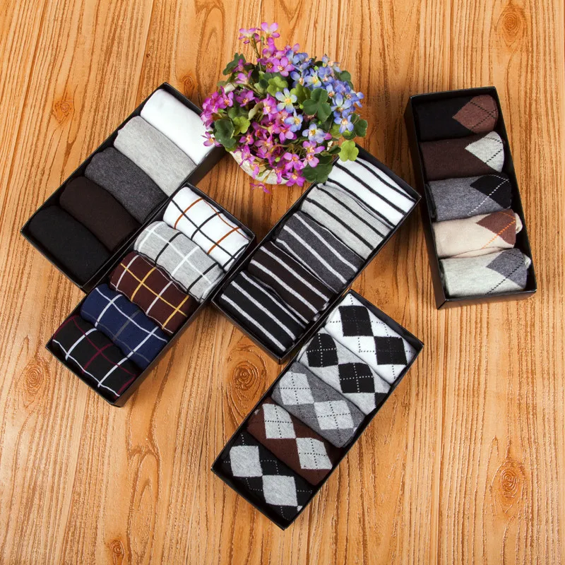 

Wholesale Autumn winter Hot Sale Fashion Plaid Pure Color 5 Pairs Gifts Box Pack Breathable Cotton Business Men Socks, Picture