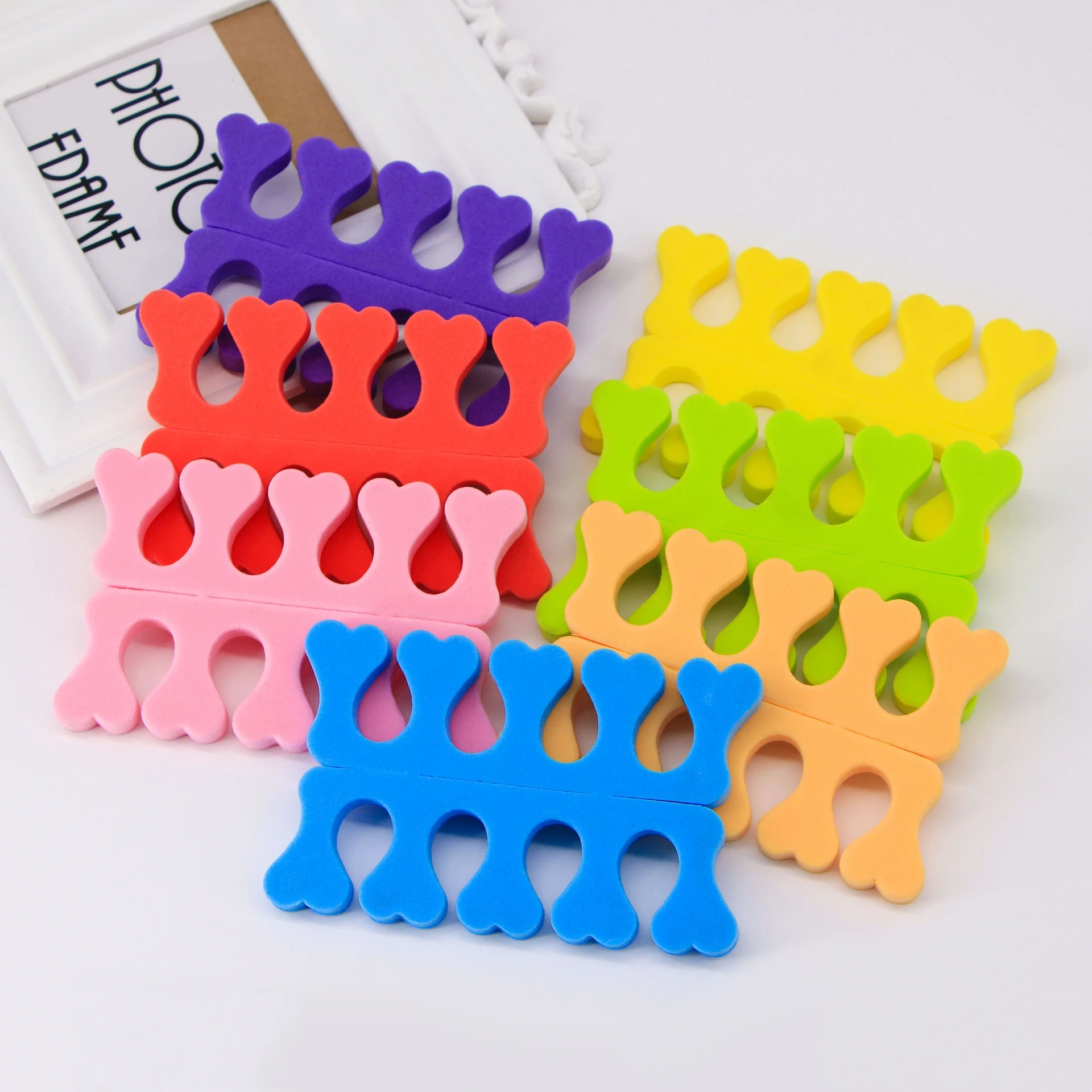 Nail Art Toe Separators Soft Sponge Fingers Foots Holder Gel UV Polish Coating Painting Manicure Pedicure Tools Flexible Foam