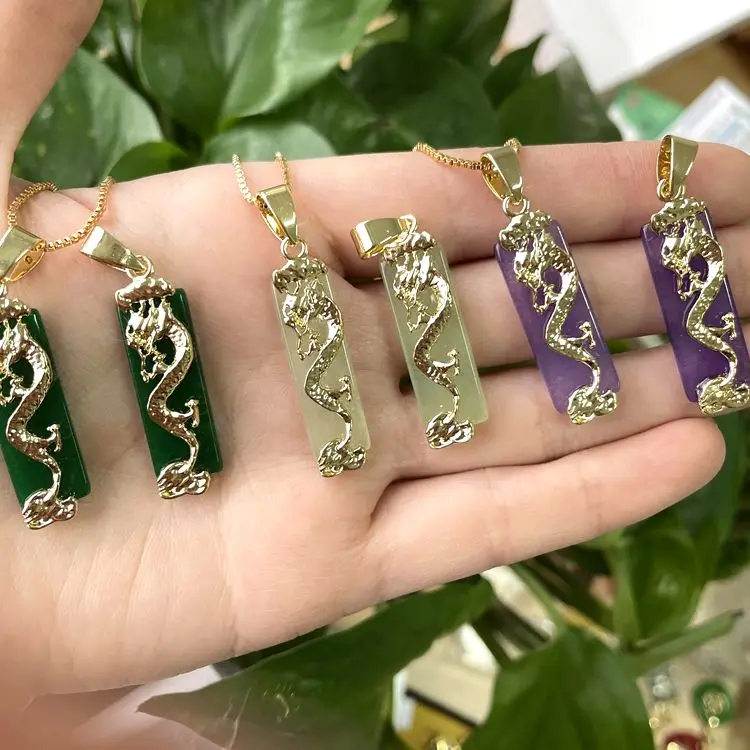 

jialin jewelry 2021ins Chinese wholesale gold plated green real stone green jade dragon necklace, Picture shows