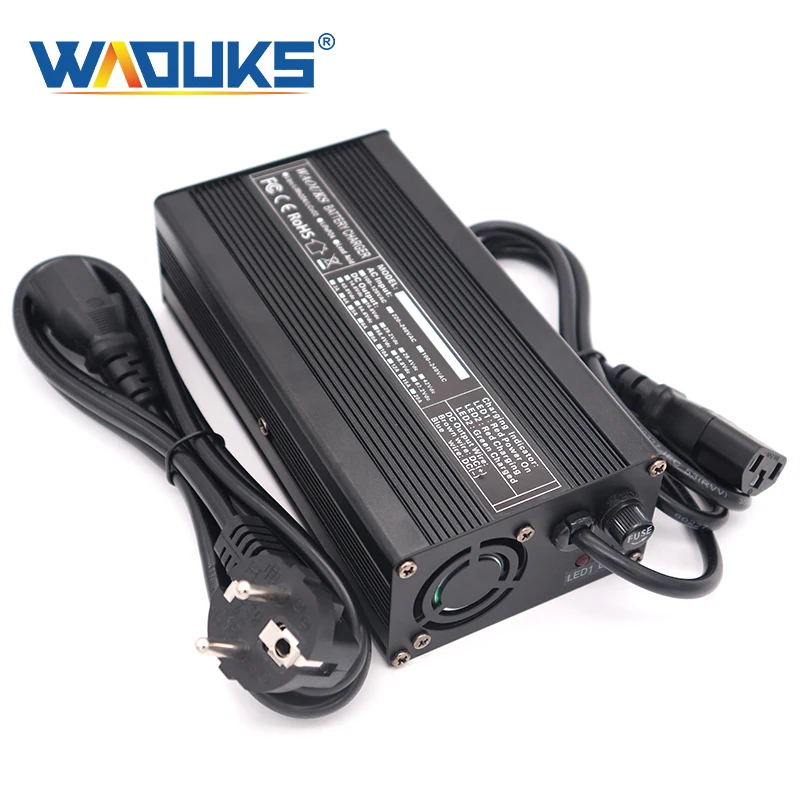 

84V 2.5A Li-ion Battery Charger For 20S 72V Lipo/LiMn2O4/LiCoO2 Battery pack Quick charge Fully automatic, Black