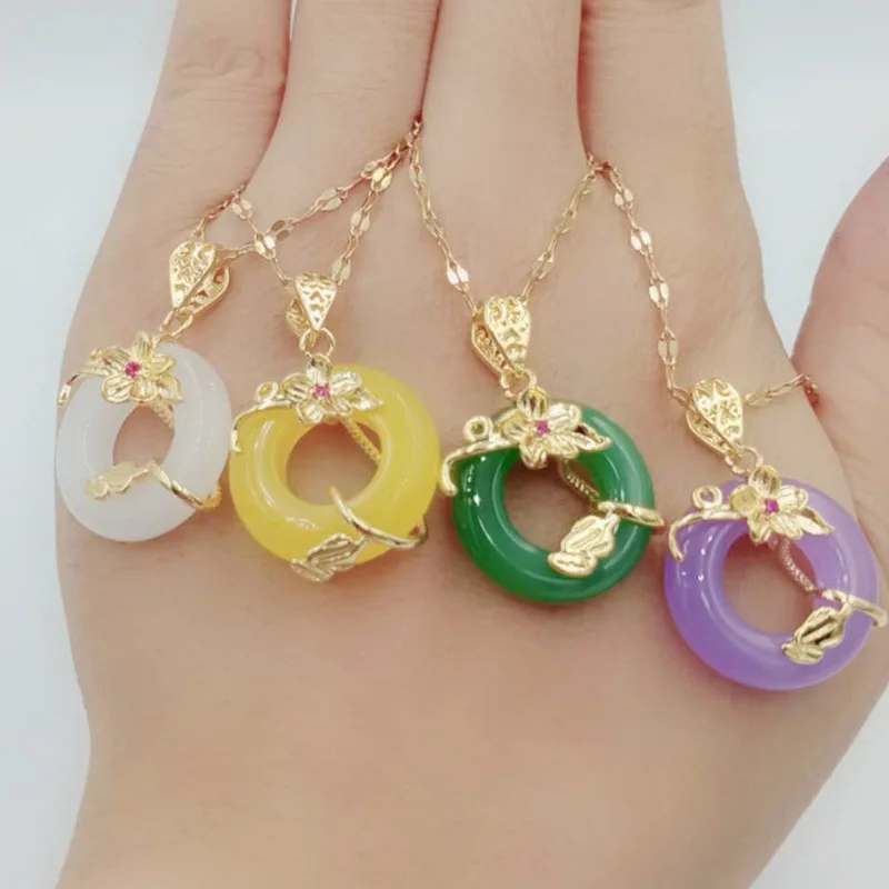 

Multicolor Round Jade Pendant Necklace Gold Plated Stainless Steel Flower Jade Necklace for Women