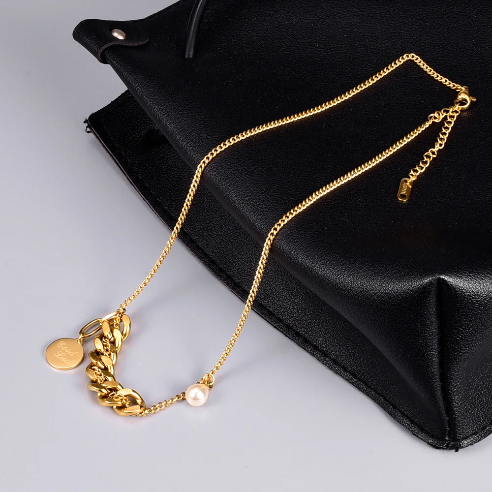 

European Style 316L Stainless Steel Cuban Chain Necklaces Natural Pearl Coin Charm Necklaces For Women