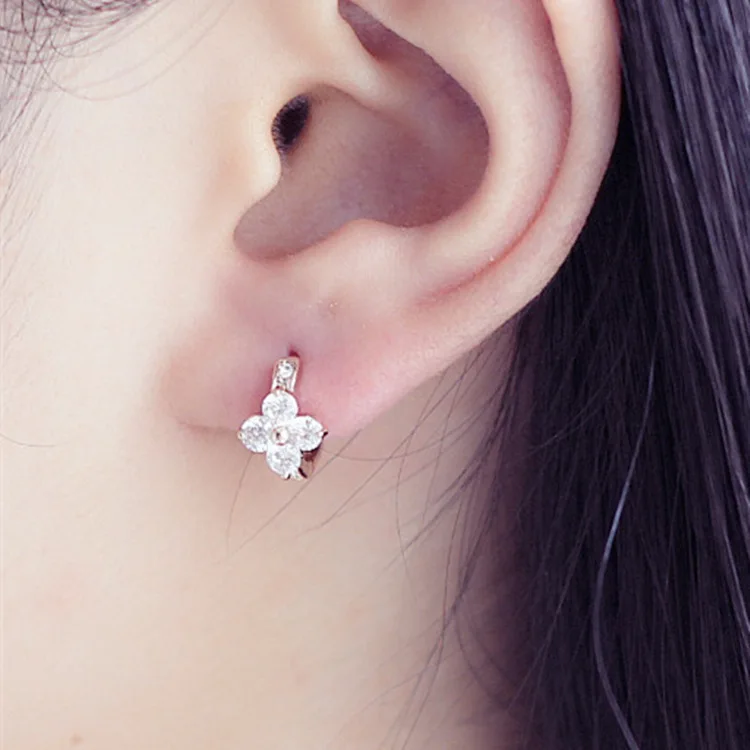 Factory Wholesale Silver Earrings Zircon clover Stud Earrings For Women Best Gift earings fashion jewelry