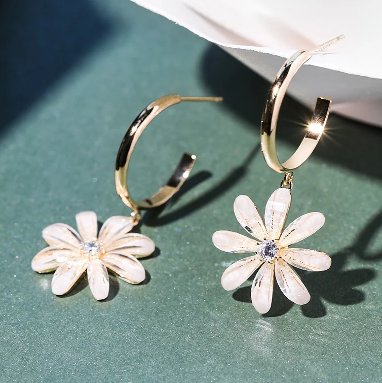 

fashion jewelry trendy resin drop flower hoop earrings