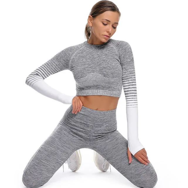 

New Online Seamless Long Sleeve Padded Workout Two Pieces High Waist multi Stripe Gym Wear Ladies gym wear set women