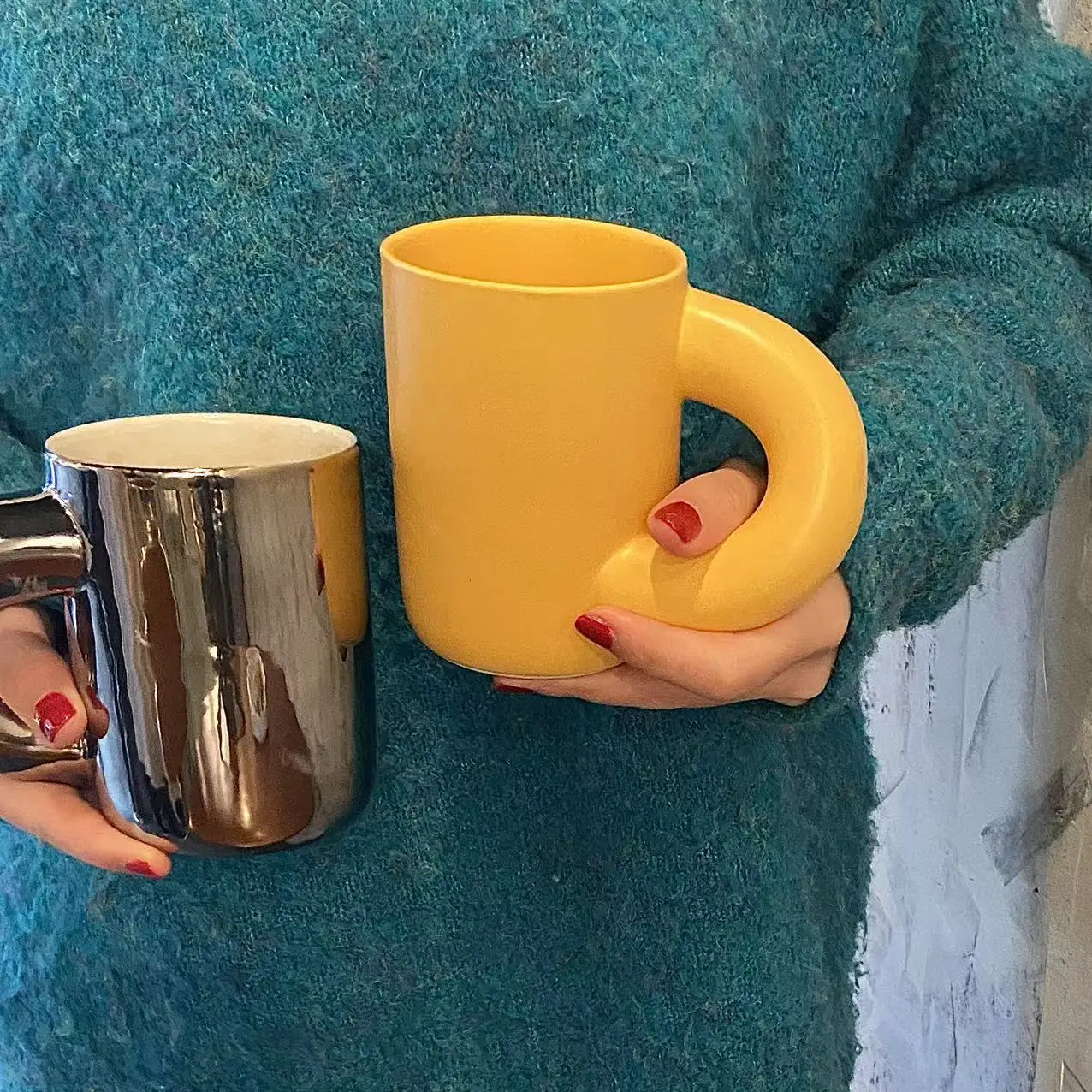 

drop shipping Nordic mug Ins Wind large volume irregular large earring mug girls creative couple large yellow ceramic coffee mug