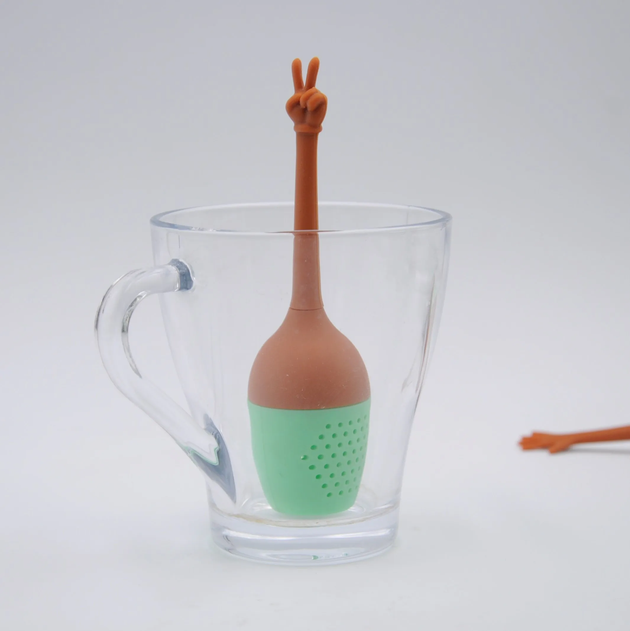 

FL- Cute gesture silicone tea ball infuser, Available for panton colores