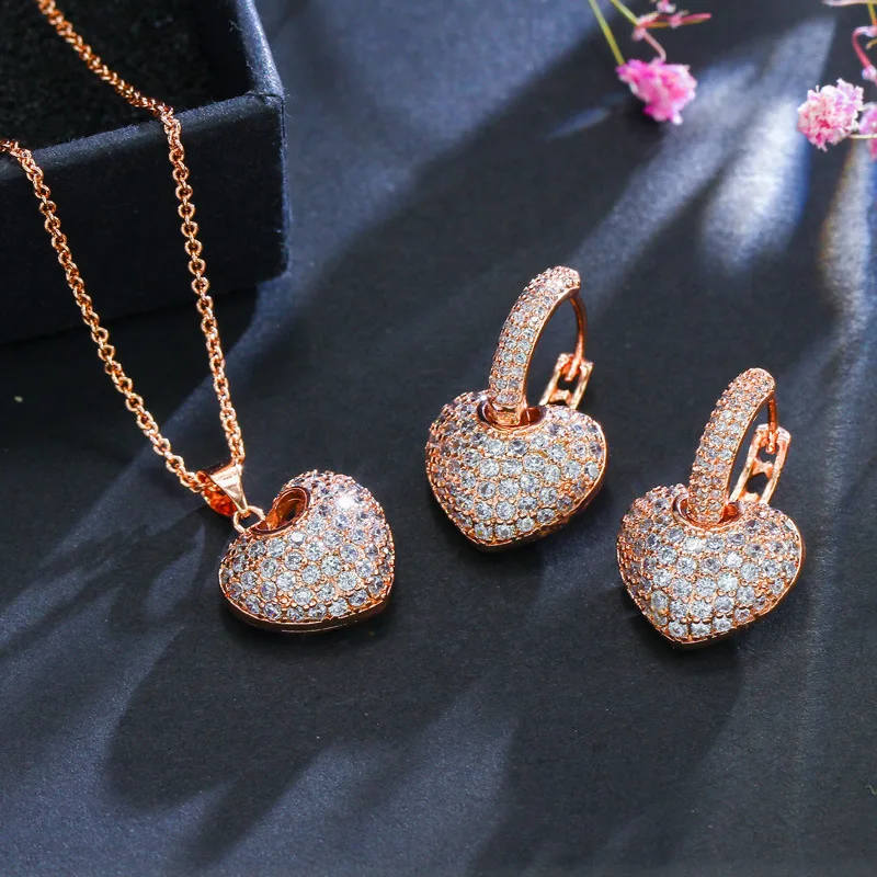 

Classic fashion elegant love Earring Necklace Set women's versatile copper inlaid zircon clavicle chain Girl Jewelry