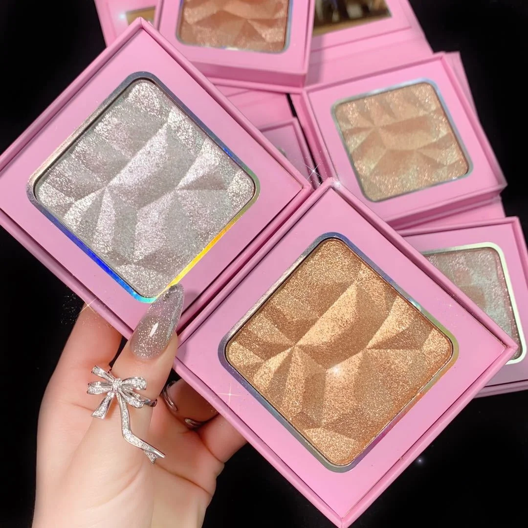 

Multifunctional Makeup vegan heart highlighter palette Private Label Single Color Highlighter Palette