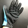 Retail platform hot sale for men and women custom breathable waterproof winter ski gloves