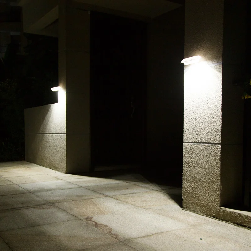 4LED Outdoor Courtyard Landscape Wall Lamp Waterproof Solar Gutter Light