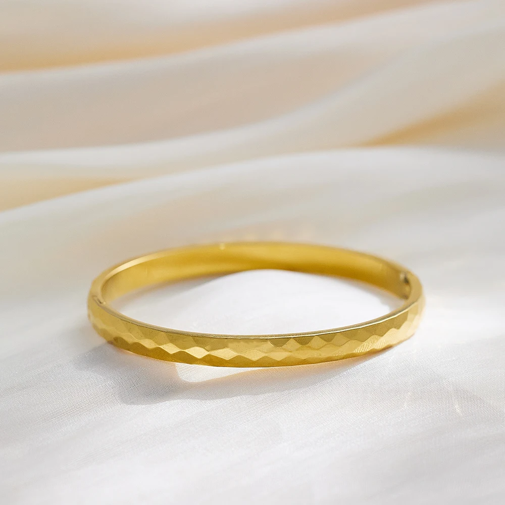 

Luxury Designer Bangles Charms Wholesale Stainless Steel Women 18k Gold Plated Fashion Jewelry Bracelets & Bangles