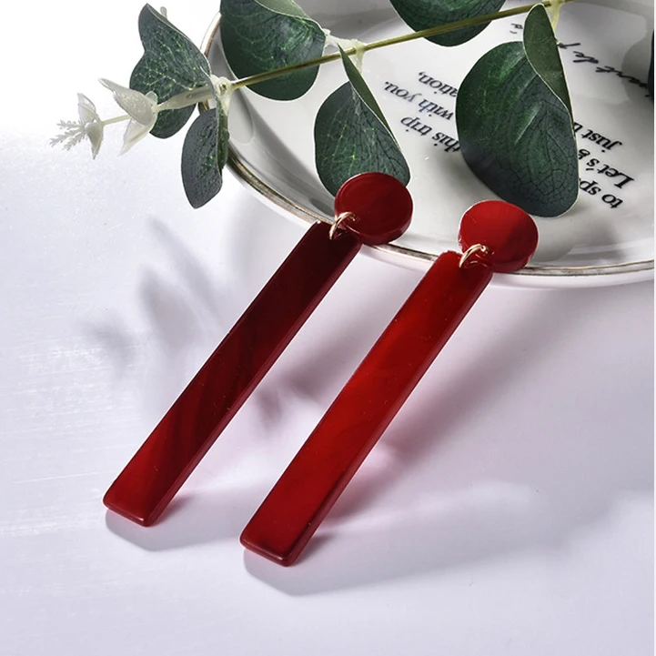 

2022 New Arrival Gold Women Fashion Jewelry Cuboid Shape Pendant Acrylic Earrings