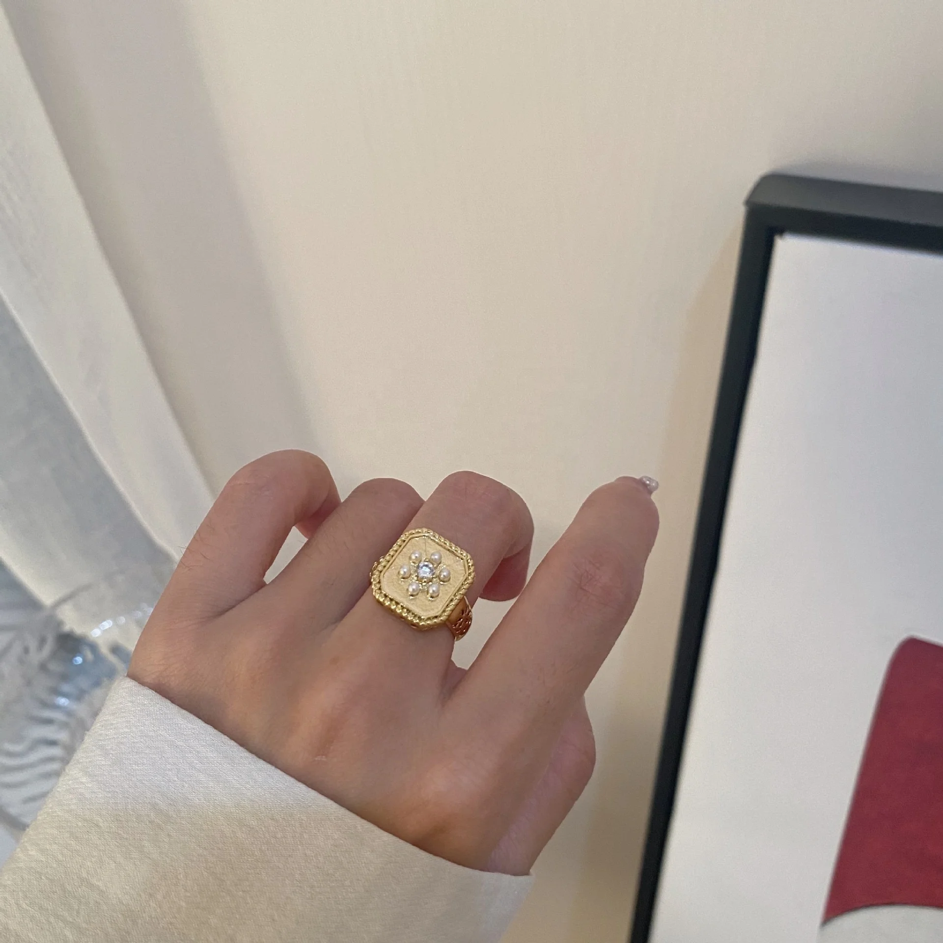

Simple vintage brass real gold plated square pearl bead flower adjustable charm rings for women jewelry, As the pic show