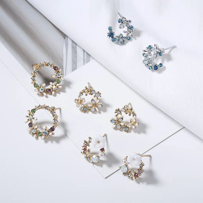 

Korean simple fashion fresh earrings personality circle flowers earrings, As pic