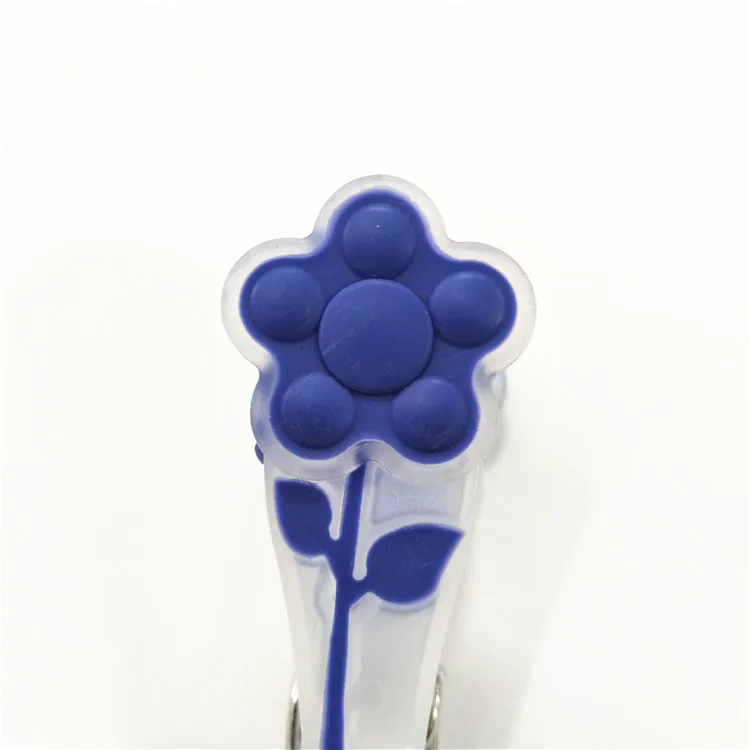 
colorful and flower design Set of 12pcs plastic clothespin big plastic clothes pegs with soft grip 