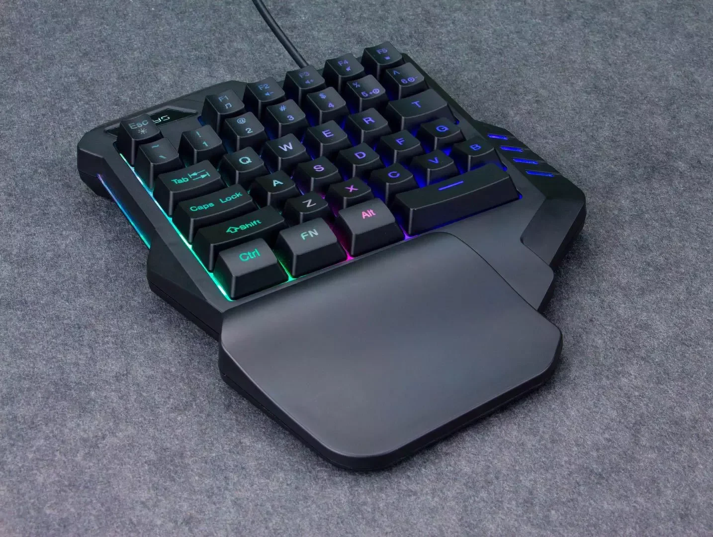 Mini G30 1.6m Wired Membrane Keyboard With LED Back-light For PUBG 35 Keys One-handed Gaming Mechanical Keypad and Mouse RGB