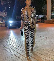 

Black and white striped suit woman two piece pants suit set