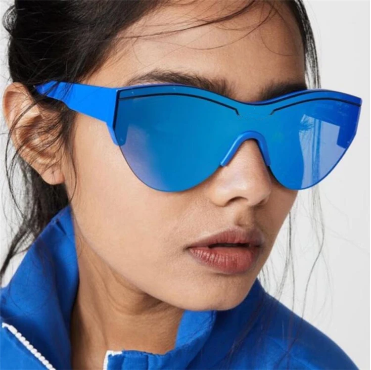 

Vintage Personalized Tinted Sexy Eye Sun Glasses Men 2021 Luxury Womans Sun Glasses Designer Blue Frameless Sunglasses Women, As show /custom colors