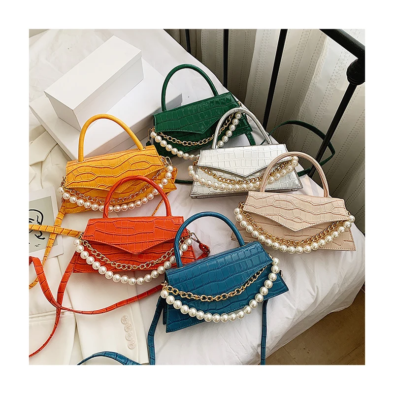 

Elegant French Crocodile Pattern Shoulder Underarm Bag Retro Pearl Handle Trapezoid Handbag Women Luxury PU Chains Crossbody Bag
