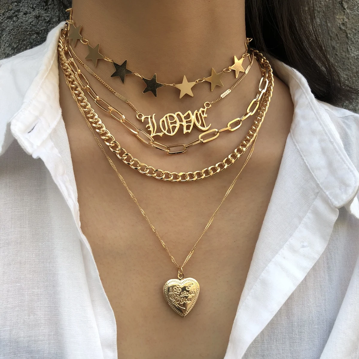 

Vintage Multi-Layered Love Heart Pendant Choker Necklace Set Golden Stars Long Chain Necklaces Women Christmas, Picture shows