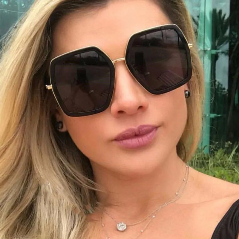 

2022 Ins Hot Oversized Square Sunglasses Women Luxury Brand Designer Vintage Sunglasses Fashion Big Frame Sun Glasses UV400