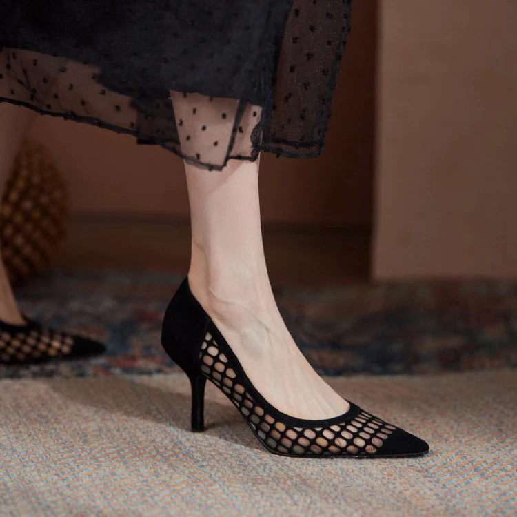 

2021 Fashionable Transparent Fancy Velvet Women Pumps Pointed Toe Shoes, Black